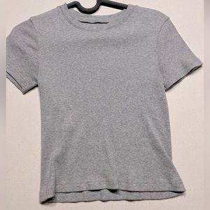Brandy Melville Women's Grey ribbed shirt